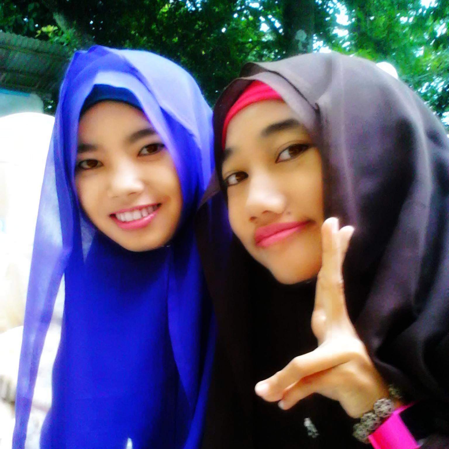 Iyes
 | ank manja | 02 juni 1997 | gemini | jurnalist | We Chat ID: Yesi_Prastiwi | Line: yesi_tiwi |