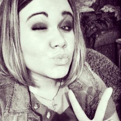 jennifertomson1's profile picture. Loving life❤️