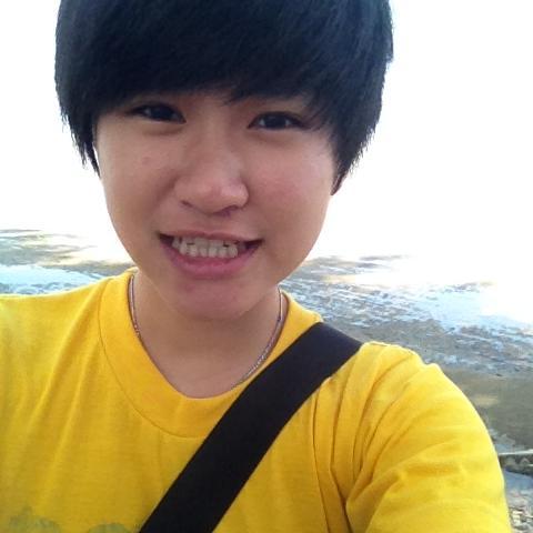 Smile even I am sad..
Be cheerful..
This is me.. =]