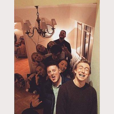 Exeter Uni, 19