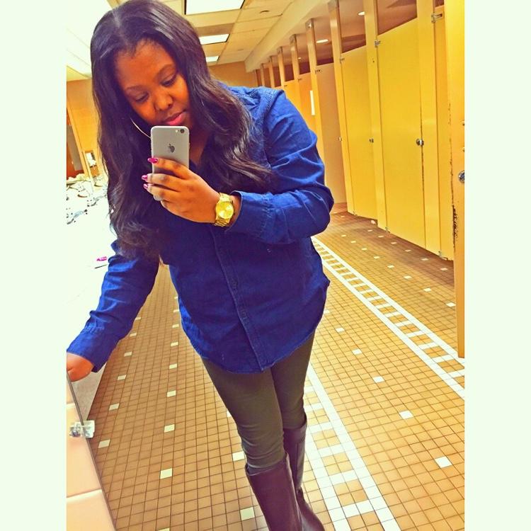 eyeamSHE's profile picture. 