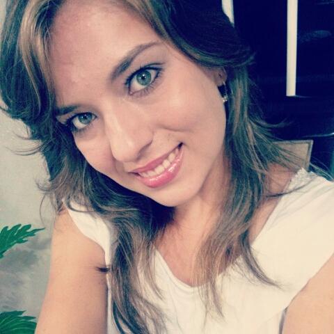 Complicada & Perfeitinha, a garota qe vc humilha hj e corre atras amanha °--°