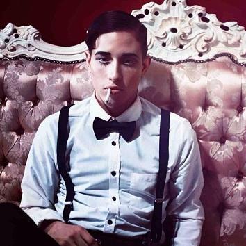 ''Hey girl, open the walls, play with your dolls, we'll be a perfect family. Cannabis smoker. Rich kid.'' | RP | OC | Pan | 20 |