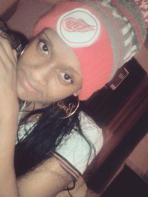 $~(.sOy De ESAs POkAS persONas .--'' K BrILla .. X su auSEnCia**) ---UmilDe ...`{peRoO .. cotiZaDa@..          Adictღ  al raP.---#lapizista