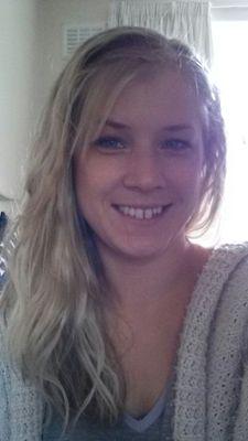 suffers regular blonde moments n the longer I'm on twitter the more I notice my obsession with my dog, food and sleep!