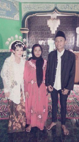 Blue dark and Roses red! My husband Lukman Nul Hakim, Kesayangan bunda Andan P H