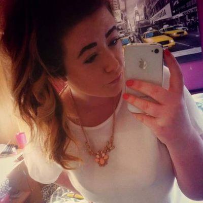 Hayley 
18
Single