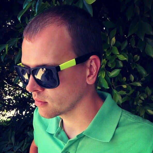 Indie developer.
Пробую в Frontend.