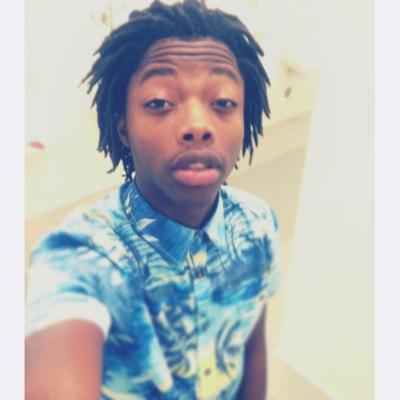 DozierEriq216's profile picture. Big Dreams ☀️1⃣,000,000
Tfo. TheFamOnly 
IG: tfo.zeroxx.  16 ⭐️