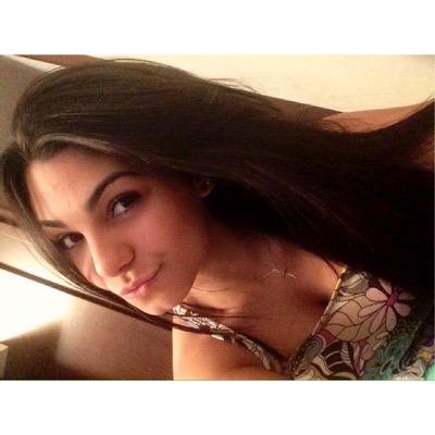 instagram: lanicoletti                            SNAP: larinico     https://t.co/oKjqhpc1cT