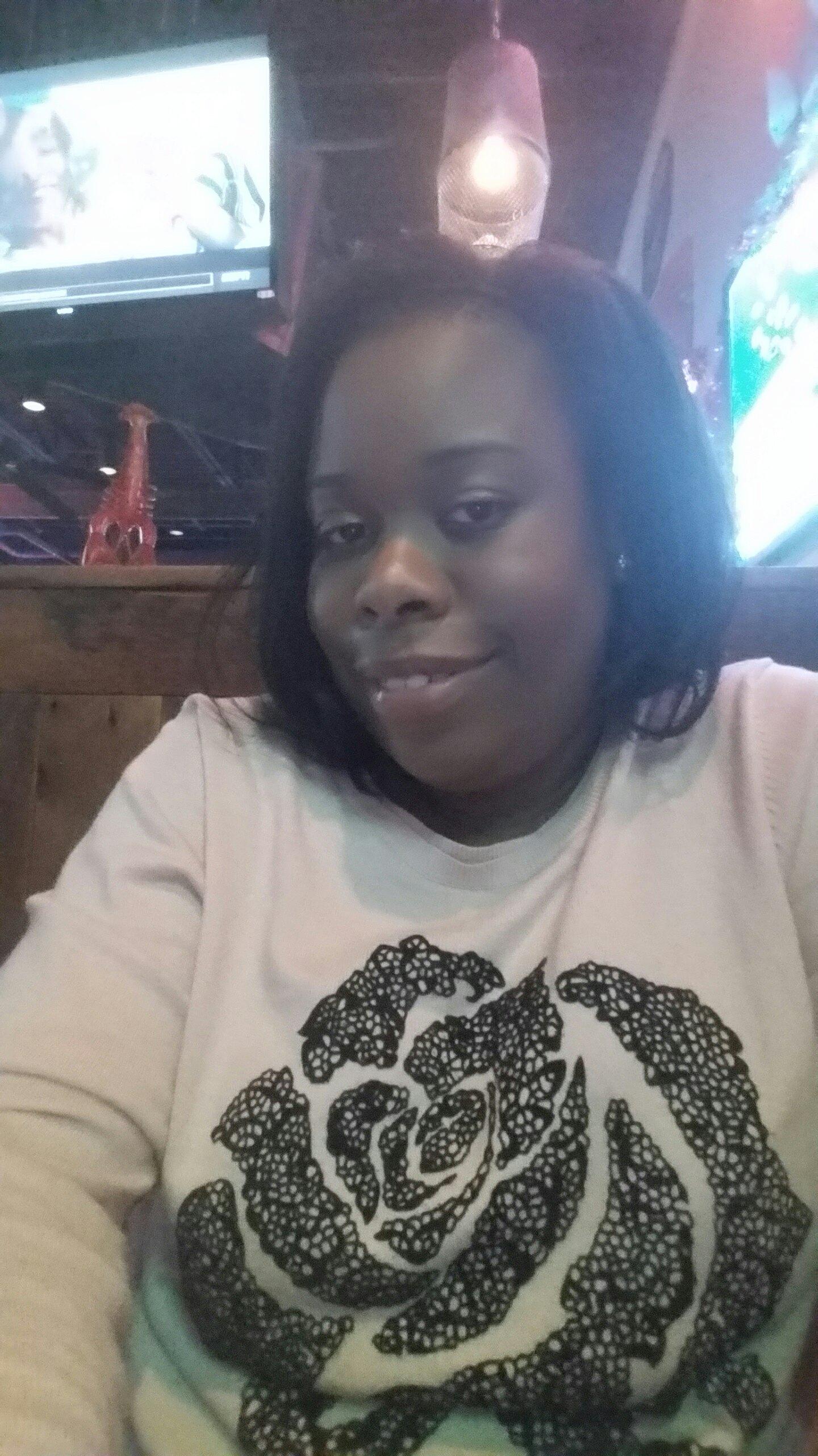 Me_Phenomenally's profile picture. UA Grad #Rolltide...Southern born and bred...Mom to the Awesome Braylon J...Striving to be my best Phil 4:13