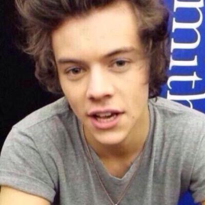 hi please reading my fanfiction and follow @sopranozjm ilysm