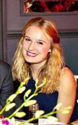 LizzyTotten's profile picture. 