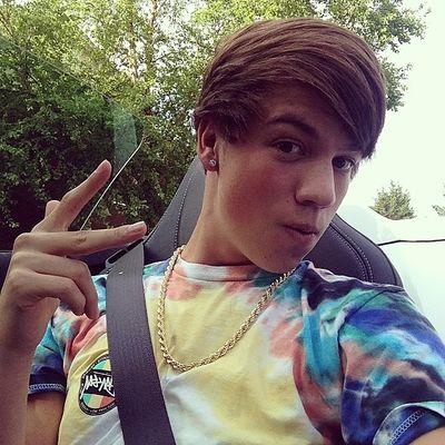 I'm Maxwell or Max. Im gay & single and a can be shy if i find you cute||PPrevious owner is gone||