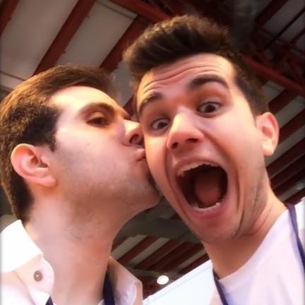 Asdsasd♥ Cada mujer lleva una sonrrisa en su rostro,pero mil heridas en el corazon:3 E̶n̶a̶m̶o̶r̶a̶d̶a VEGETTA777♥♥♥