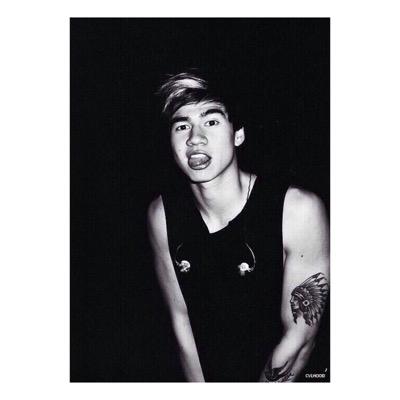follow @acidnxrry