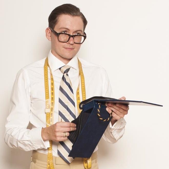 The premier bespoke tailor of the California desert.  Custom mens warm weather clothing, hand-hrafted by the most skilled artisans in the country.