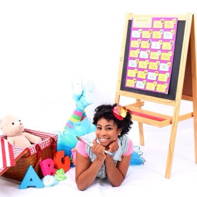 Young & vibrant Speech Language Pathologist helping children learn in a new way! Let's connect #SLPeeps! [RTs are not endorsements]