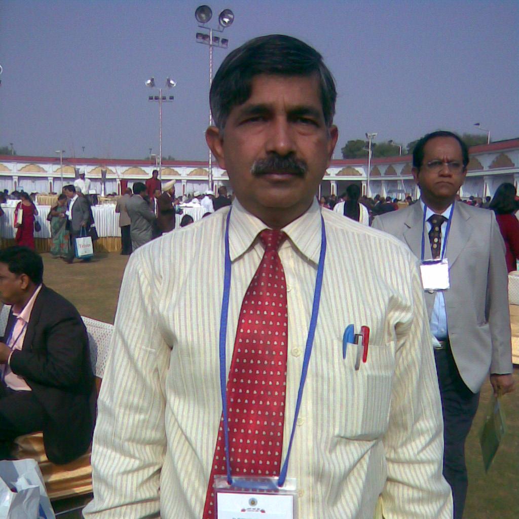 Dr Tung Vir Singh Arya, 
MBBS
MD Medicine 
DM Gastro
Professor of Medicine &
Nodal Officer COVID-19 Hospital LLRM  Medical College Meerut UP India