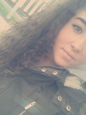 I am a belieber and I love Cameron Dallas *-*