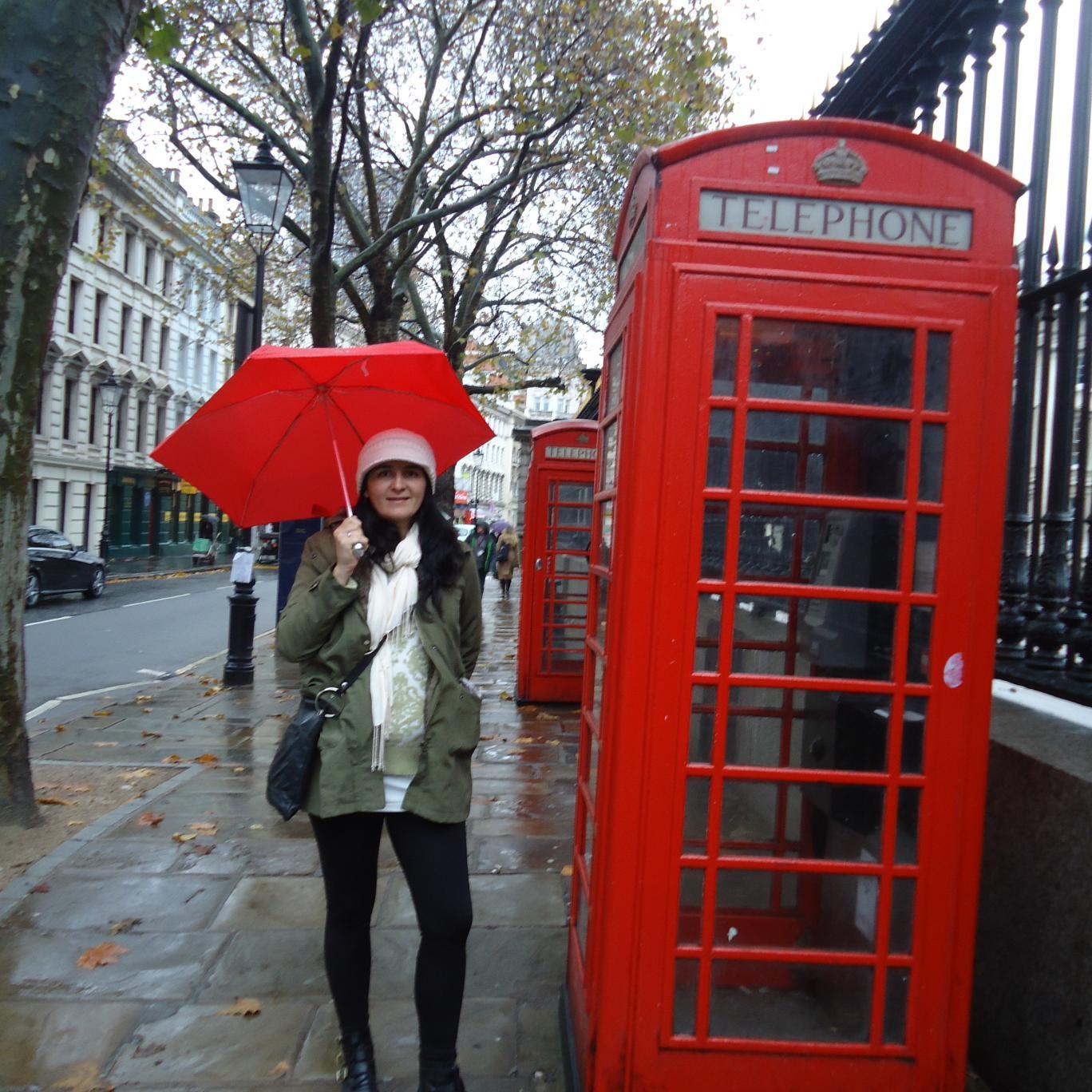 vicky_g13's profile picture. .....