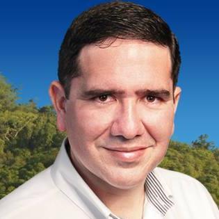 Doctor en Medicina, Partido Liberal Radical Autentico, Candidato a Intendente por la Ciudad de Lambare