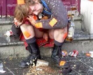 friends, beers. Qu'est ce qu'on mange ?