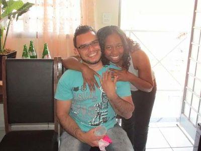 evangélica,casada e tenho uma filha linda