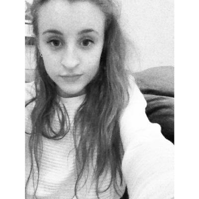 ♡ Little British Girl who love 5SOS ♡