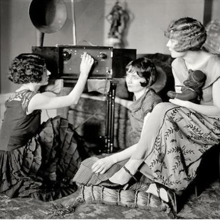 Investigating and sharing the best independent audio work in a fun newsletter! https://t.co/q1ZKRrmxLw