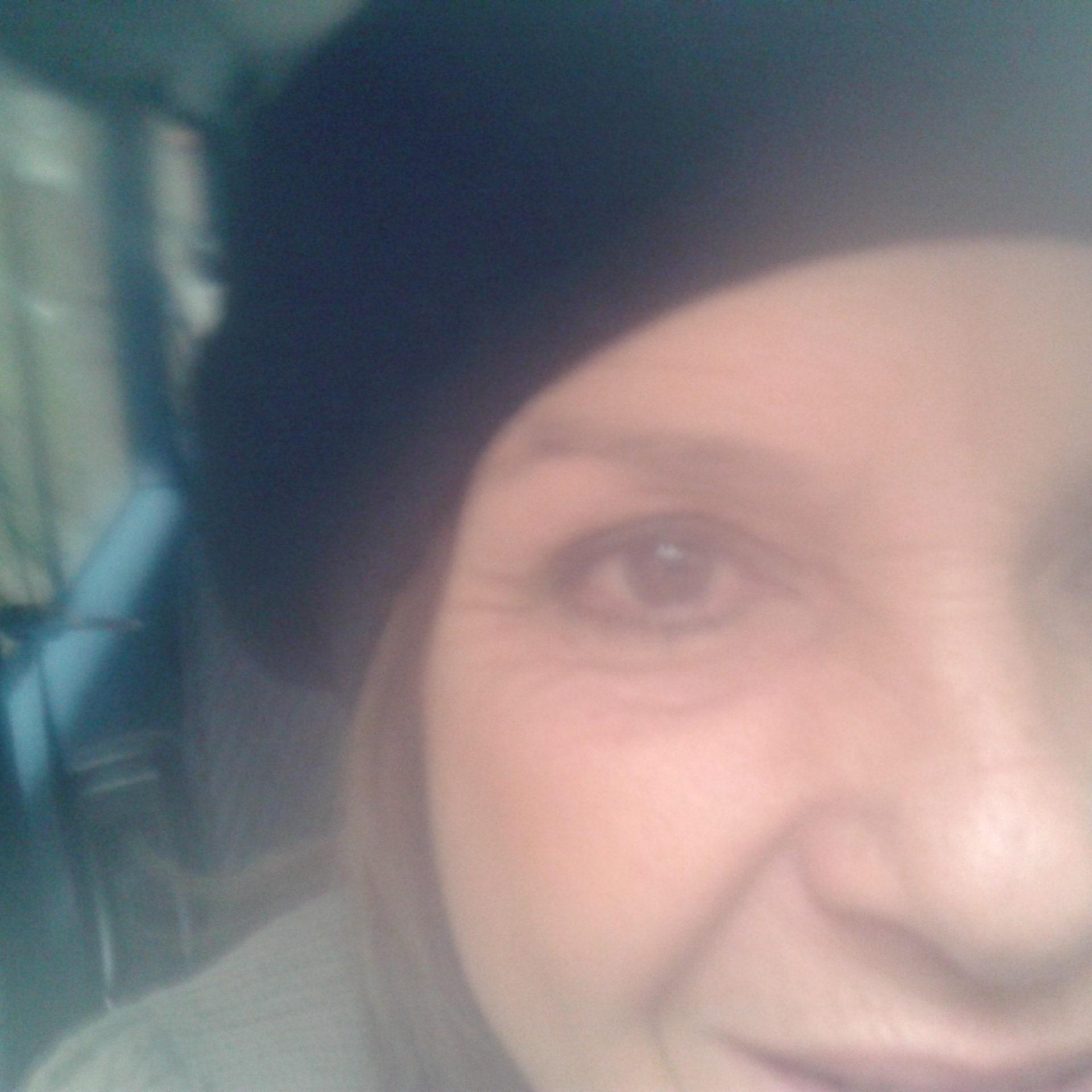 isabelscola's profile picture. 