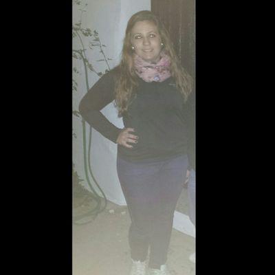 16. Intento caerle bien a todo el mundo mostrandome como soy y si no te gusta pues es lo que hay;) Estudiante de bachillerato! Moguer. Instagram : aroa_reyes1
