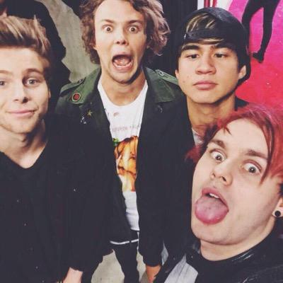 LIVESOS http://t.co/GpLMzbvc1j | @5SOS @ashton5sos @calum5sos @michael5sos @luke5sos