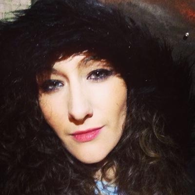 OFFICIAL PROMO TEAM FOR THE UK BREAKOUT ARTIST OF 2015 ~~ @Cakey_P | #OriginalTeamCakes https://t.co/WmvqALo6n2