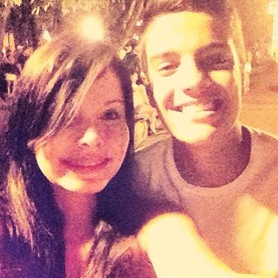 Se tirar vc de mim ñ sobra nd, o seu sorriso me desmonta inteiro❤️