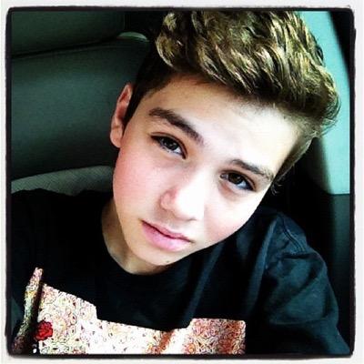 Sam Pottorff is my babe!!! I also luv volleyball!!
