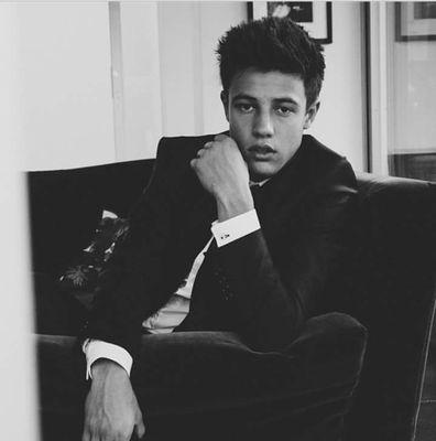 J'écris une fanfiction sur les magcon