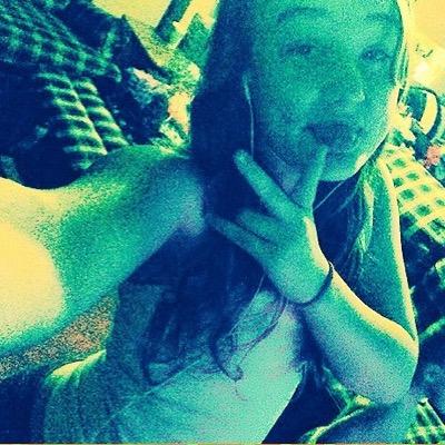 cocoibetter21's profile picture. instagram:@cocoisbetter21 play football luving it AND I LOVEEEEE HAYES @hayesgrier