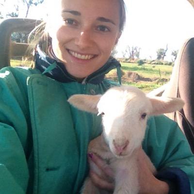 Farm girl who now lives in the city. Loves cooking, travelling, photography, nature and family.