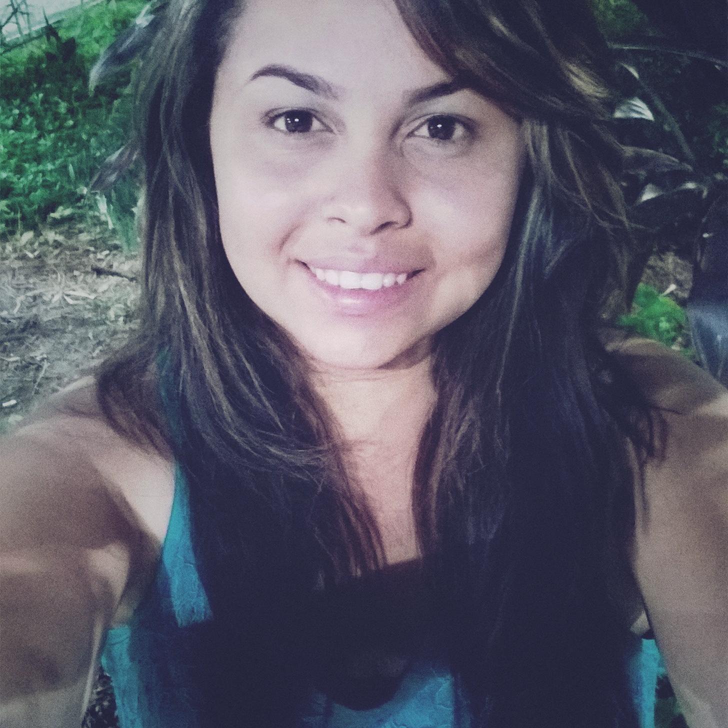Sou simplesmente a pessoa exata que sou, amo Deus mais do que tudo na vida até mais do que a minha própria vida....
