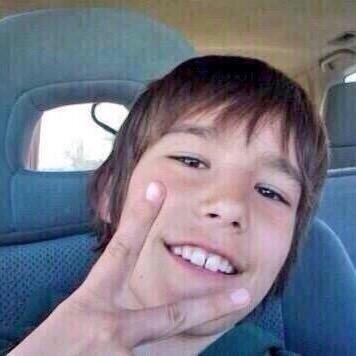 DRlZZYJACOB's profile picture. hi babe! can you please follow @INDIEWHITESlDES