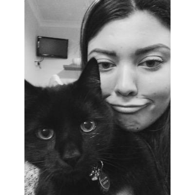 _aimeegrace's profile picture. /ˈeɪ.mi ˈkɜː/ twice english language graduate @uochester 🌻 broadway star in my head ✨