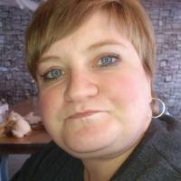 stacey sloat - @9e9b2f52b38547e Twitter Profile Photo