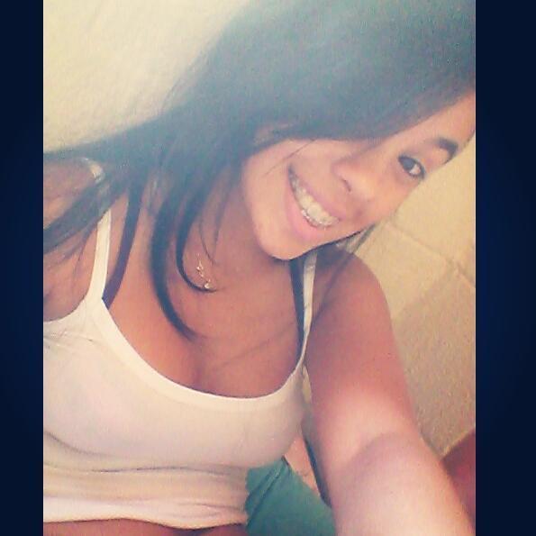 Fã da poca Loca @McPocahontasBR , E a princesa do @mcmatheusjm_ ♥-♥ Palavra que me defini = SENTIMENTAL