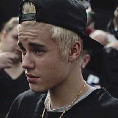 free follow from @biebsftcxceres! follow that account and ask if you would like a followback :)