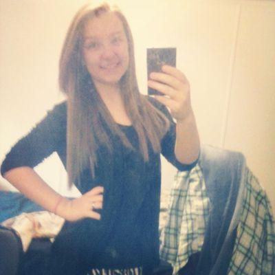 Hey I'm Angel I'm taken of course live in an raised in Arjay country girl no doubt #stayweird