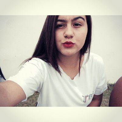 Talvez felicidade vicie, talvez eu não tenha nascido para ser triste
