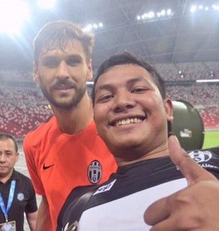 Someone who work as a safety | traveling is a must | Juventus per sempre | Juve addict | win win solution is my priority |
Grande @juventusfc Fans