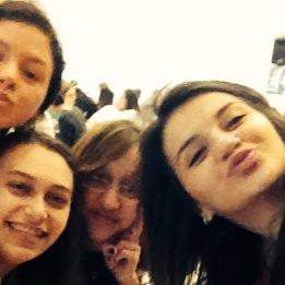 Qamar5854's profile picture. life is too short don't waste ur time on ppl who doesn't deserve u!!