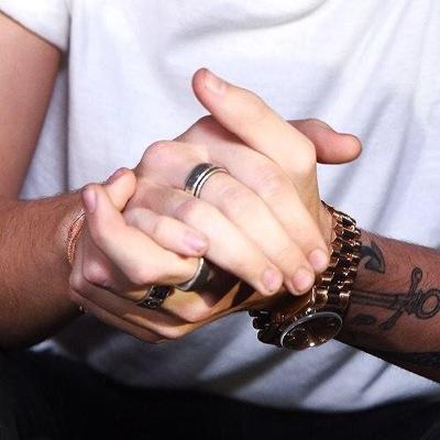 i have a weird obsession with hands...